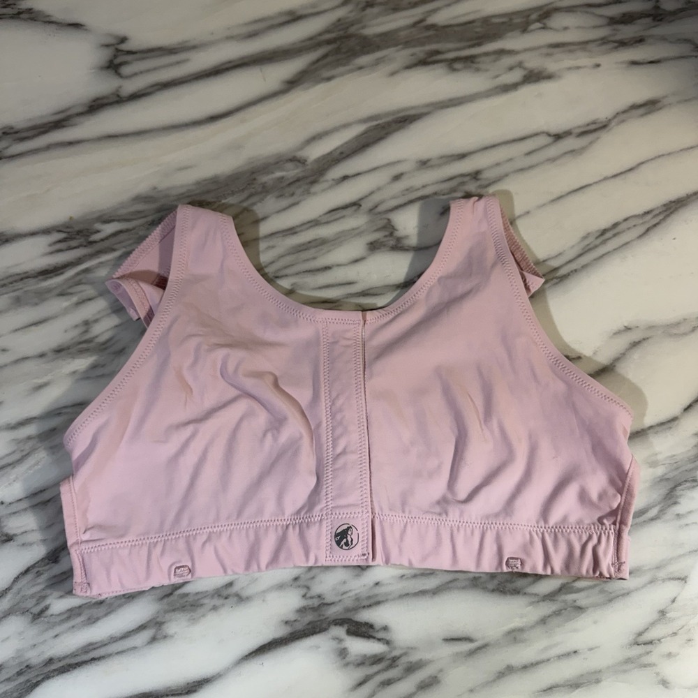 Masthead Elizabeth Pink Surgical Bra Size M Front Closure Adjustable Straps